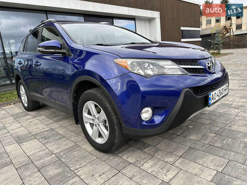 Позашляховик / Кросовер Toyota RAV4 2014 в Ужгороді