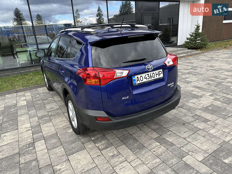 Позашляховик / Кросовер Toyota RAV4 2014 в Ужгороді