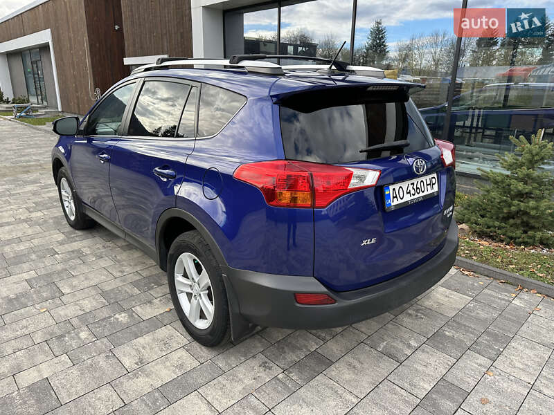 Позашляховик / Кросовер Toyota RAV4 2014 в Ужгороді