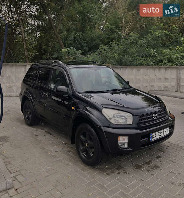 Toyota RAV4 2003