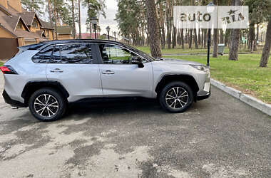 Внедорожник / Кроссовер Toyota RAV4 2019 в Киеве