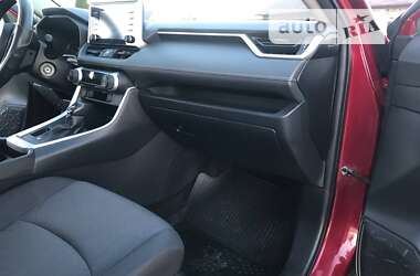 Позашляховик / Кросовер Toyota RAV4 2019 в Хмельницькому