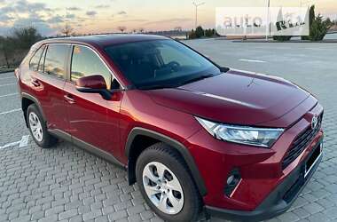 Позашляховик / Кросовер Toyota RAV4 2019 в Хмельницькому