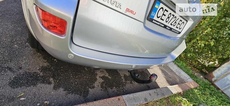 Позашляховик / Кросовер Toyota RAV4 2006 в Чернівцях