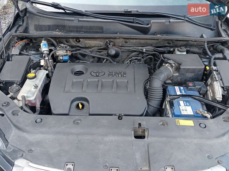 Позашляховик / Кросовер Toyota RAV4 2010 в Одесі