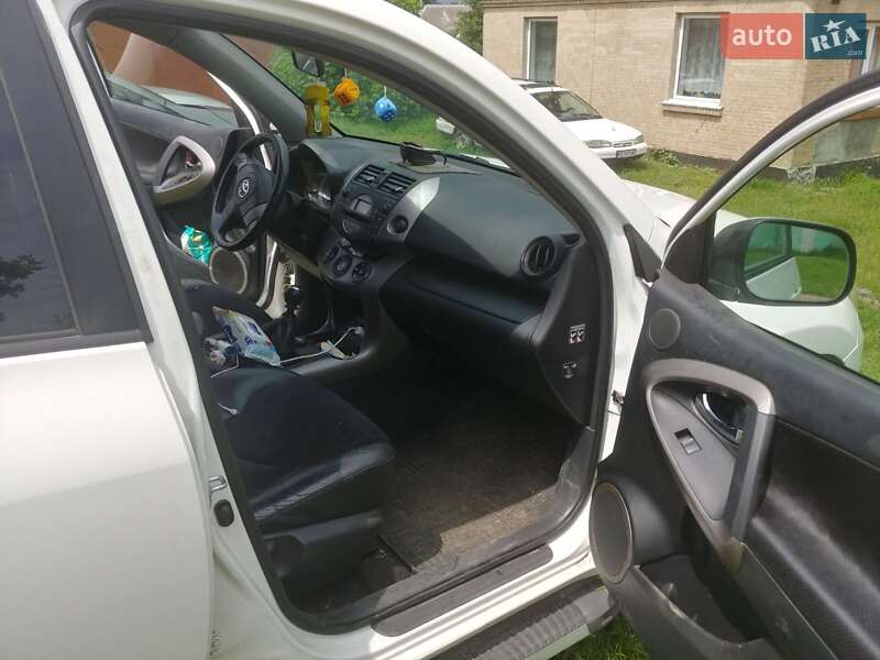 Позашляховик / Кросовер Toyota RAV4 2007 в Хмельницькому фото 2 Позашляховик / Кросовер Toyota RAV4 2007 в Хмельницькому