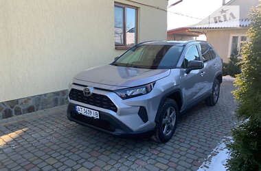 Позашляховик / Кросовер Toyota RAV4 2020 в Івано-Франківську