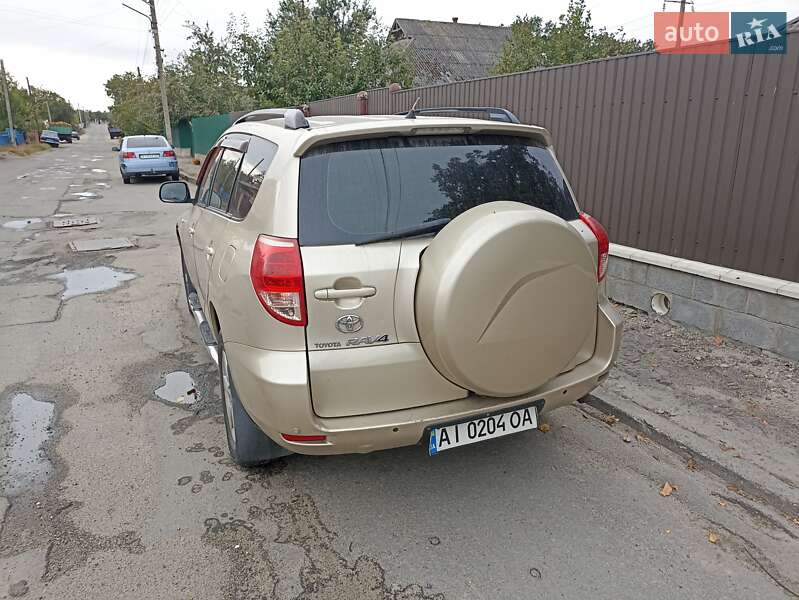 Позашляховик / Кросовер Toyota RAV4 2007 в Рокитному