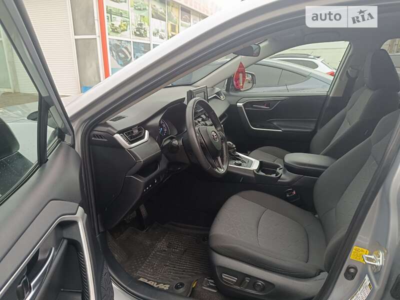 Внедорожник / Кроссовер Toyota RAV4 2020 в Одессе