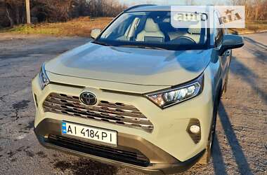 Внедорожник / Кроссовер Toyota RAV4 2020 в Белой Церкви