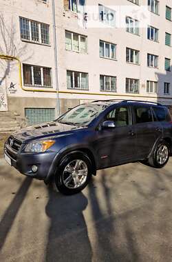 Позашляховик / Кросовер Toyota RAV4 2012 в Києві