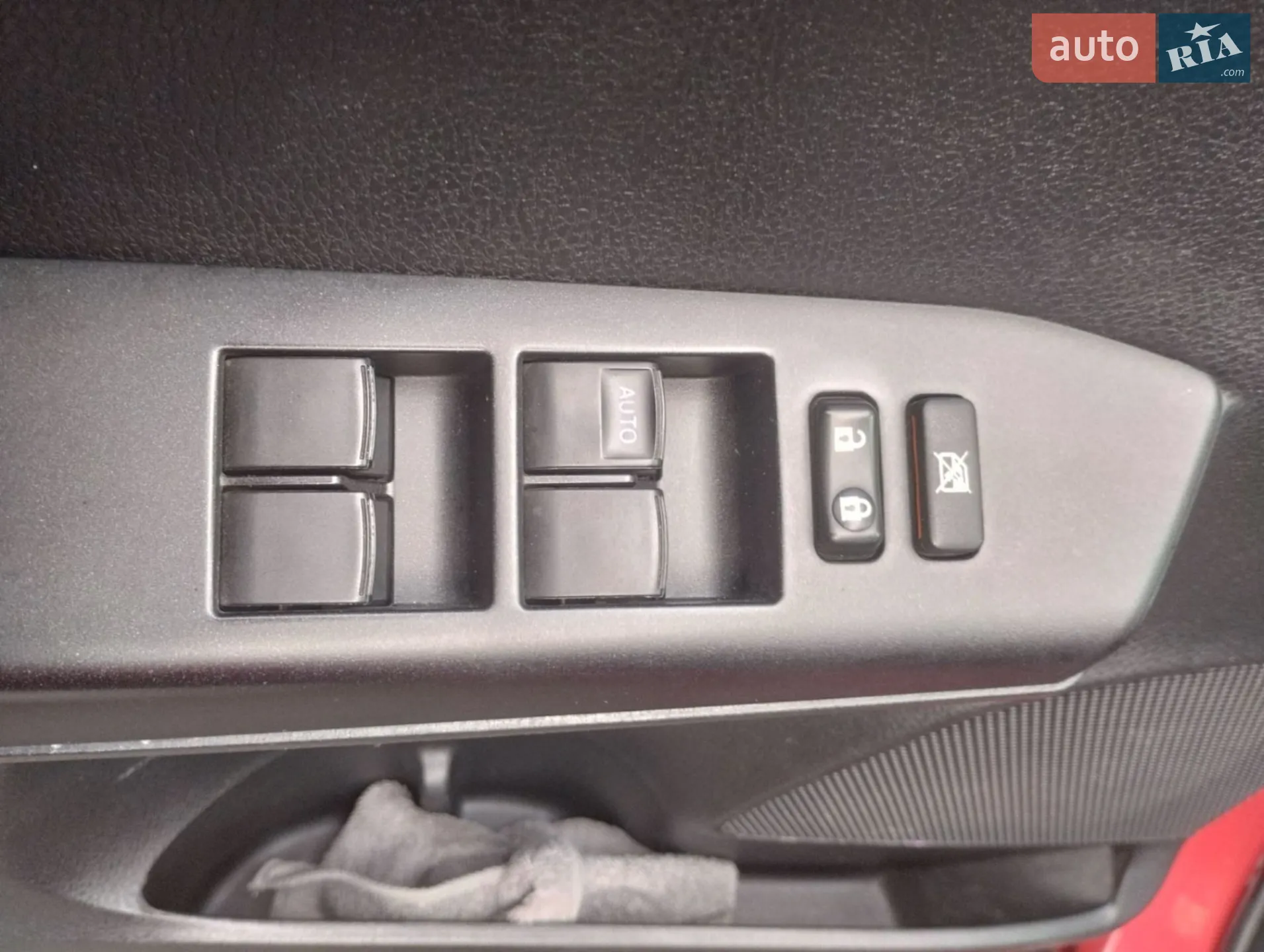 2017 Toyota RAV 4 - мініатюра 28
