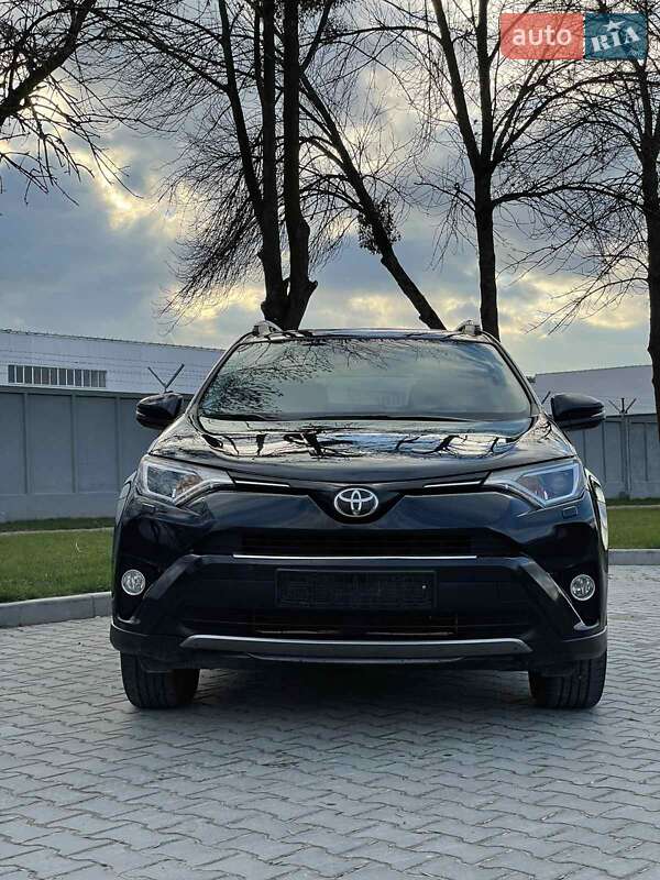 Позашляховик / Кросовер Toyota RAV4 2016 в Львові фото 3 Позашляховик / Кросовер Toyota RAV4 2016 в Львові