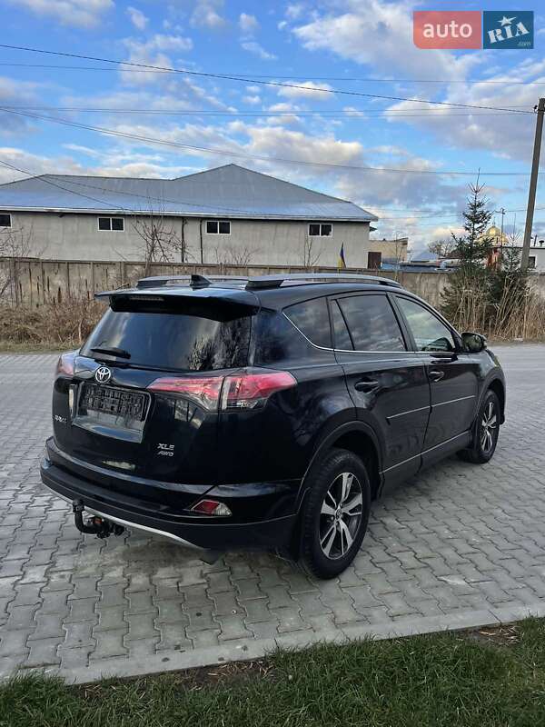 Позашляховик / Кросовер Toyota RAV4 2016 в Львові фото 7 Позашляховик / Кросовер Toyota RAV4 2016 в Львові