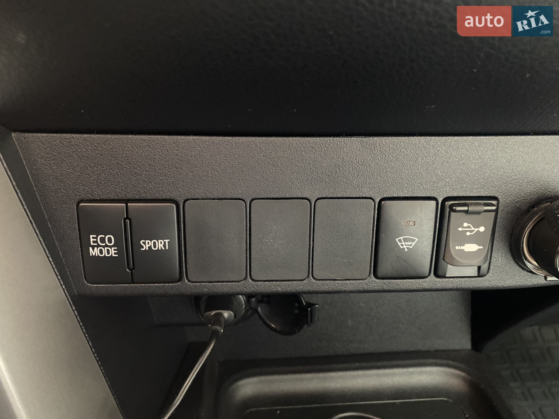 2016 Toyota RAV 4 - мініатюра 7