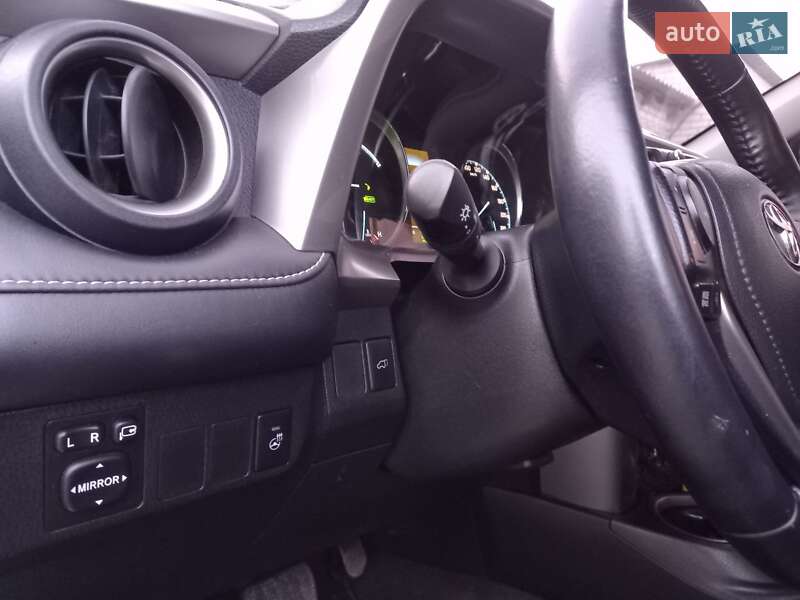 Внедорожник / Кроссовер Toyota RAV4 2017 в Херсоне фото 8 Внедорожник / Кроссовер Toyota RAV4 2017 в Херсоне