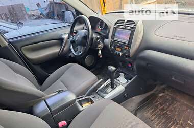 Позашляховик / Кросовер Toyota RAV4 2005 в Запоріжжі