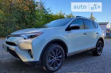 Позашляховик / Кросовер Toyota RAV4 2017 в Одесі