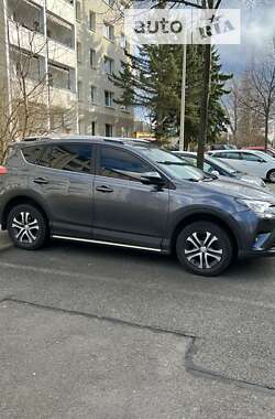 Позашляховик / Кросовер Toyota RAV4 2016 в Києві