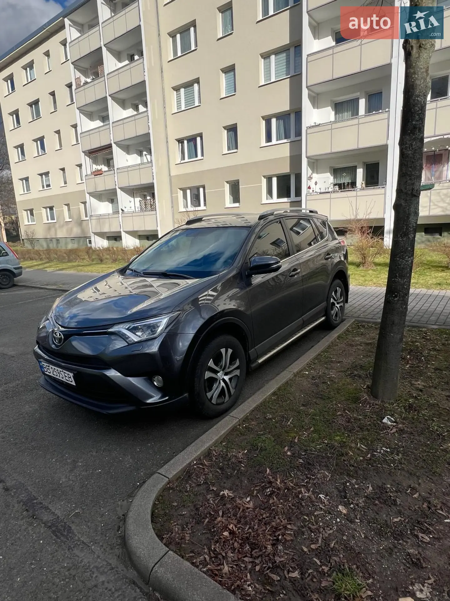 2016 Toyota RAV 4 - мініатюра 3