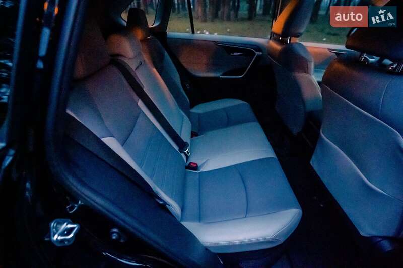 Внедорожник / Кроссовер Toyota RAV4 2020 в Чернигове фото 13 Внедорожник / Кроссовер Toyota RAV4 2020 в Чернигове