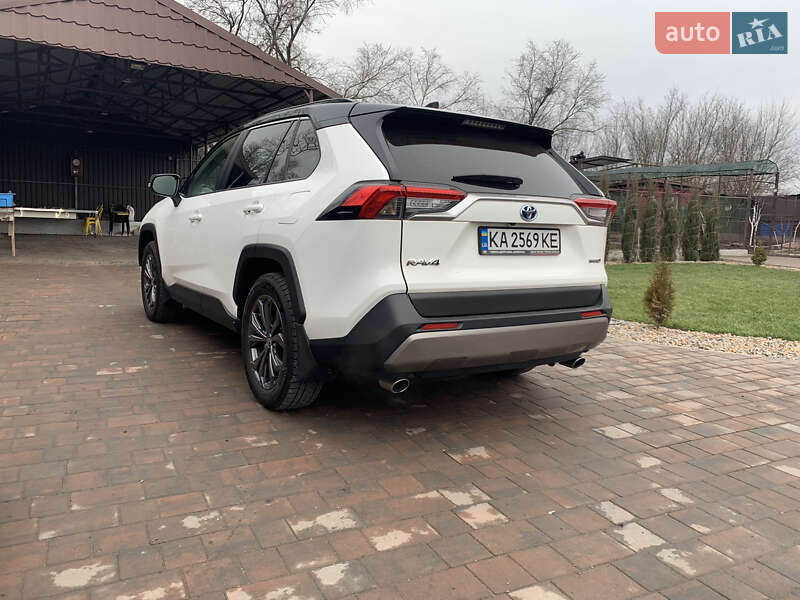 Позашляховик / Кросовер Toyota RAV4 2021 в Кривому Розі