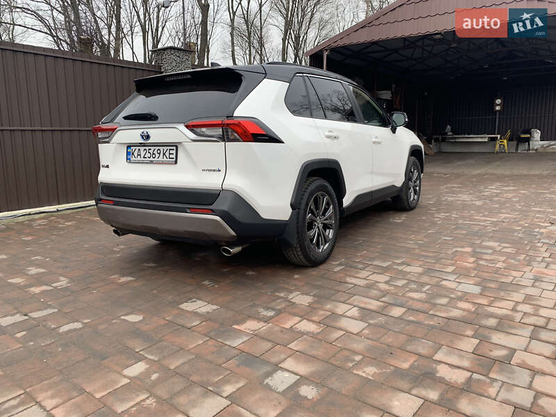 Позашляховик / Кросовер Toyota RAV4 2021 в Кривому Розі