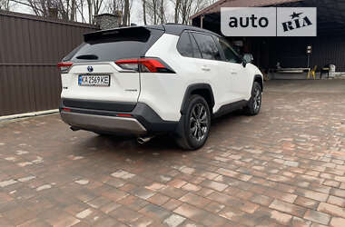 Позашляховик / Кросовер Toyota RAV4 2021 в Кривому Розі