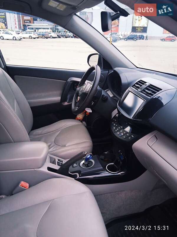 Внедорожник / Кроссовер Toyota RAV4 2012 в Одессе