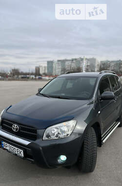 Позашляховик / Кросовер Toyota RAV4 2007 в 