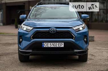 Позашляховик / Кросовер Toyota RAV4 2023 в Чернівцях