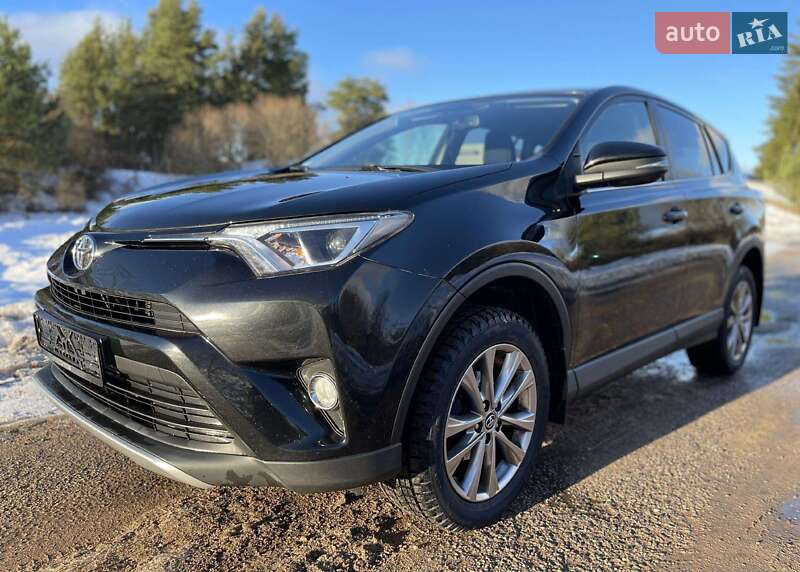 Внедорожник / Кроссовер Toyota RAV4 2018 в Бродах