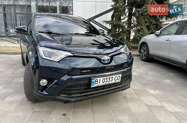 Позашляховик / Кросовер Toyota RAV4 2017 в Полтаві