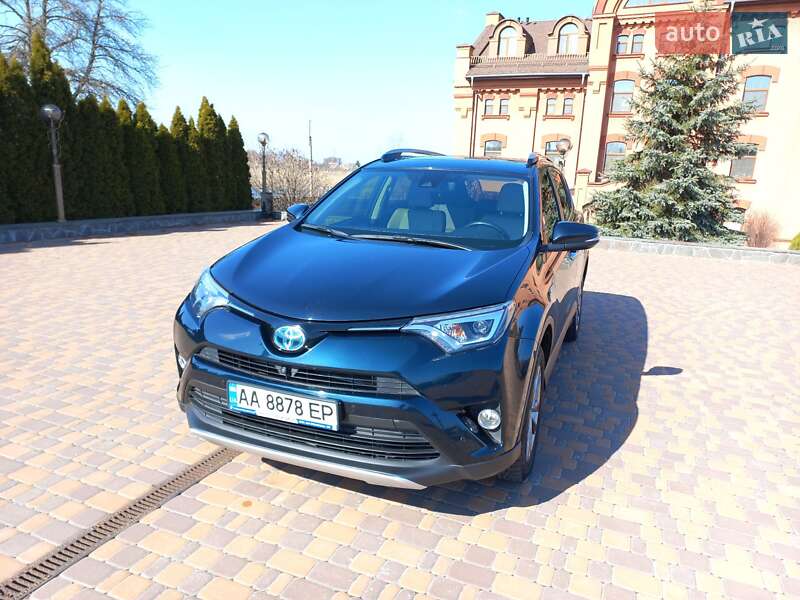 Позашляховик / Кросовер Toyota RAV4 2018 в Києві