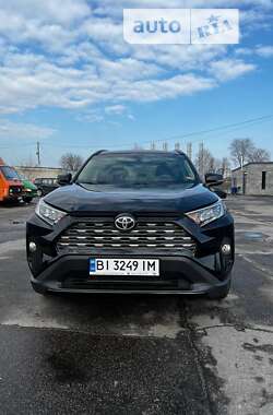 Позашляховик / Кросовер Toyota RAV4 2019 в Кременчуці