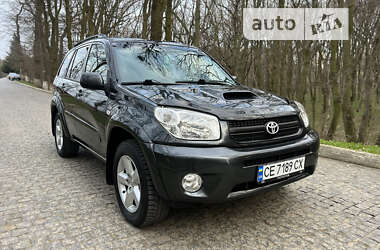 Позашляховик / Кросовер Toyota RAV4 2005 в Чернівцях