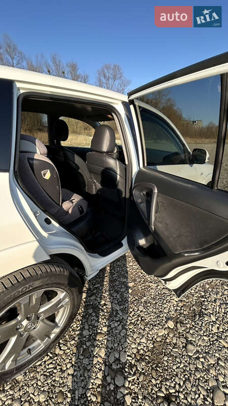 Позашляховик / Кросовер Toyota RAV4 2011 в Чернівцях фото 18 Позашляховик / Кросовер Toyota RAV4 2011 в Чернівцях