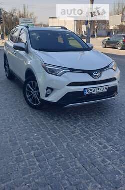 Внедорожник / Кроссовер Toyota RAV4 2016 в Днепре