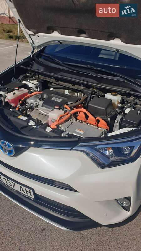 Внедорожник / Кроссовер Toyota RAV4 2016 в Днепре