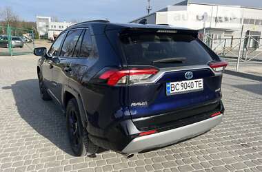 Позашляховик / Кросовер Toyota RAV4 2020 в Львові
