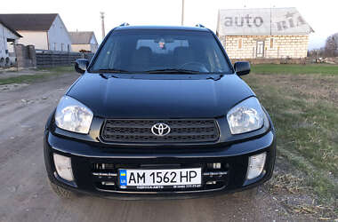 Внедорожник / Кроссовер Toyota RAV4 2003 в Олевске