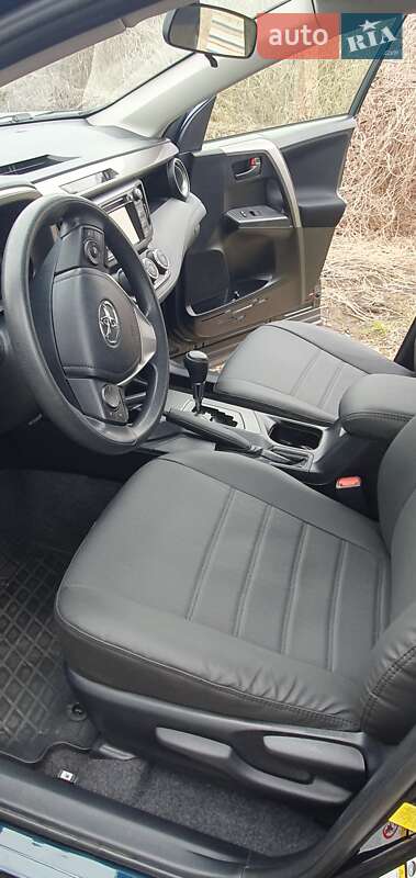 Позашляховик / Кросовер Toyota RAV4 2018 в Полтаві