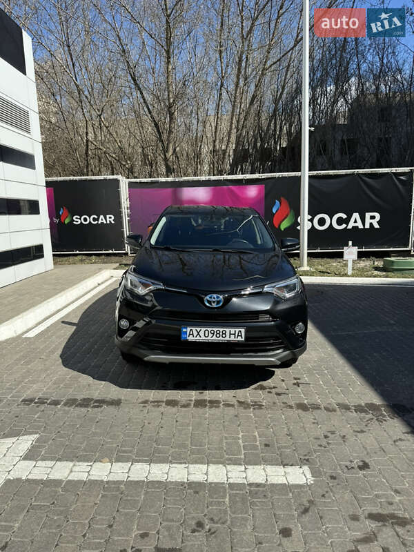 Позашляховик / Кросовер Toyota RAV4 2017 в Харкові