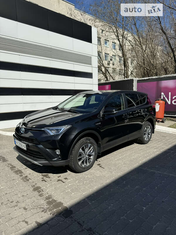 Внедорожник / Кроссовер Toyota RAV4 2017 в Харькове