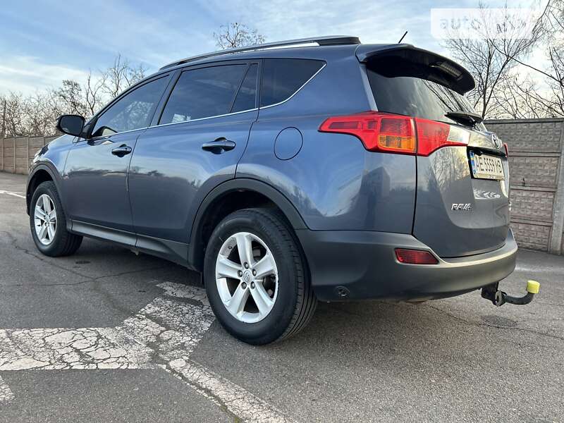 Позашляховик / Кросовер Toyota RAV4 2014 в Кривому Розі