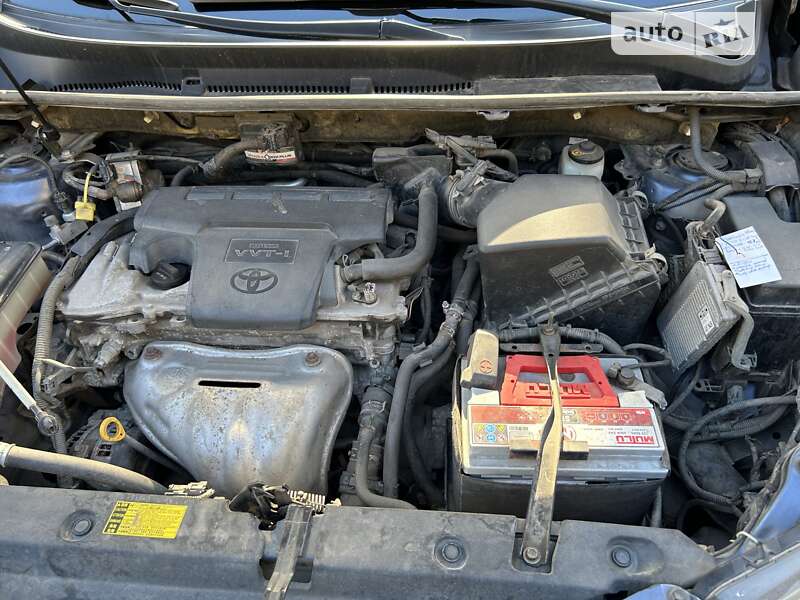 Позашляховик / Кросовер Toyota RAV4 2014 в Кривому Розі