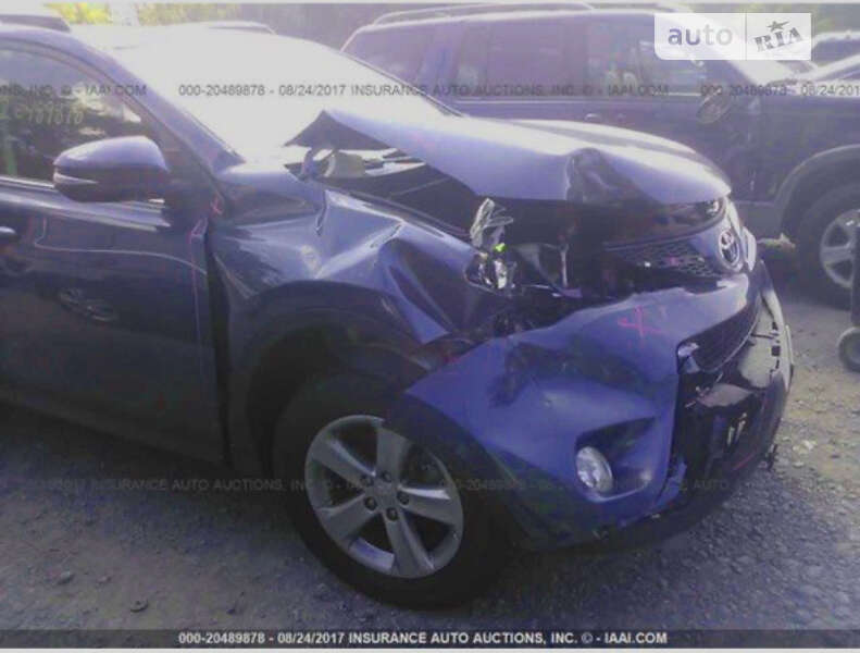 Позашляховик / Кросовер Toyota RAV4 2014 в Кривому Розі
