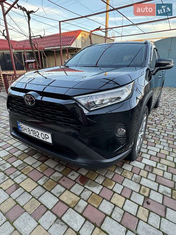 Toyota RAV4 2019