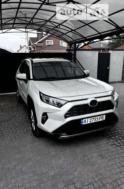 Внедорожник / Кроссовер Toyota RAV4 2020 в Броварах