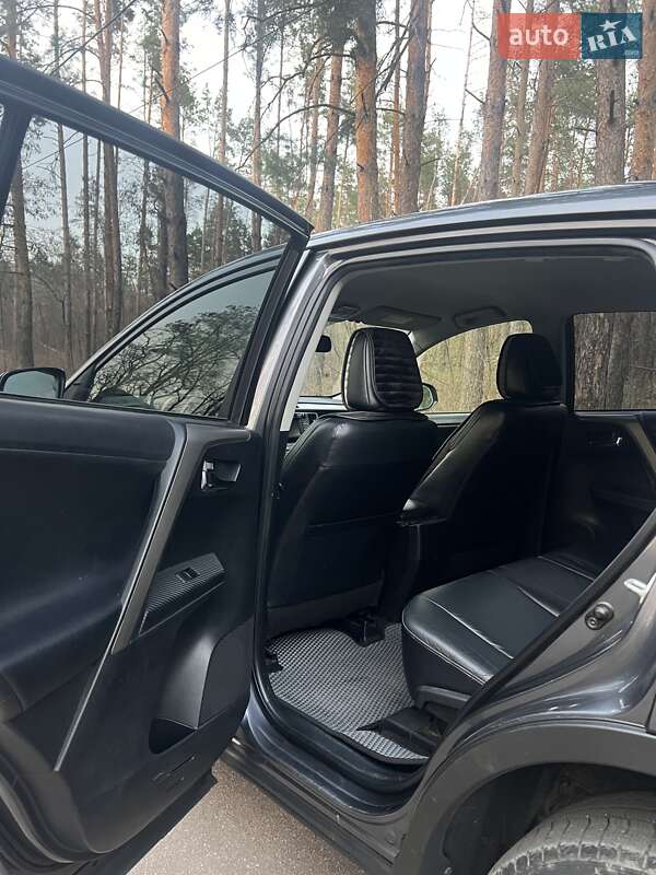 Позашляховик / Кросовер Toyota RAV4 2013 в Кропивницькому